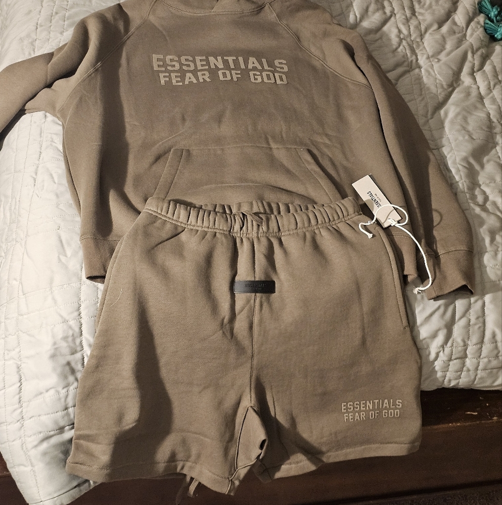 Essentials Fear of God Hoodie and Shorts HOODIE XLG SHORTS SMALL